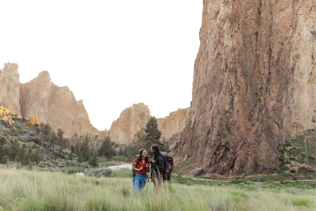 Valley engagement photos at smith rock